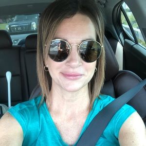 Meet your Posher, Melanie